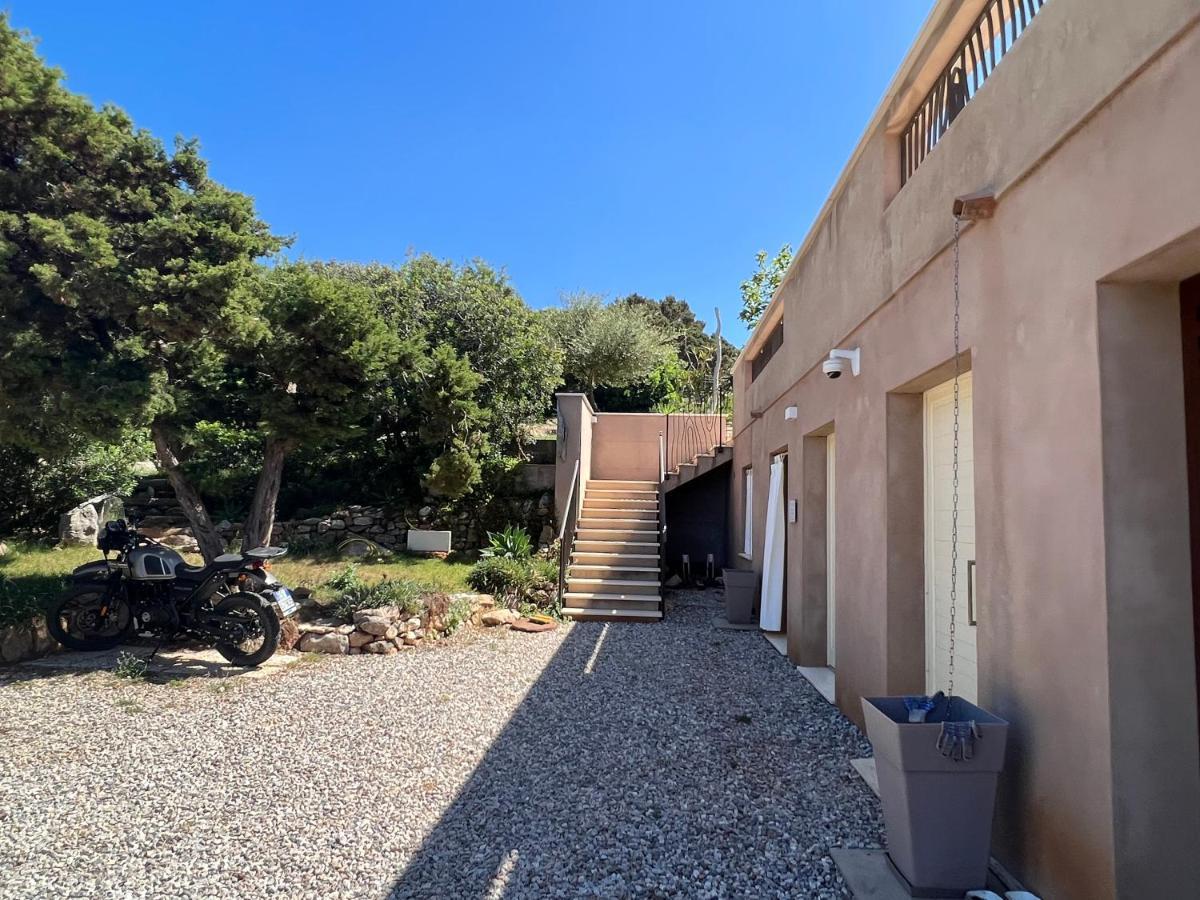 Alelca Domo Bed & Breakfast Buggerru Exterior photo